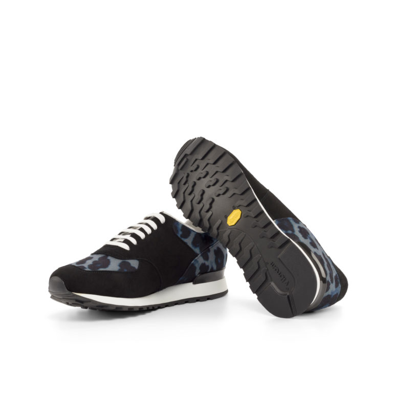 Bottom view of model Mens Casual Jogger Sneaker - Model 4729, Chris Z Shoes